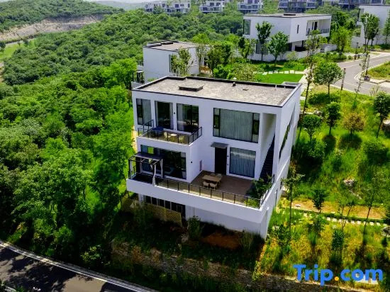 Yixing InLong  Lingshang Holiday House