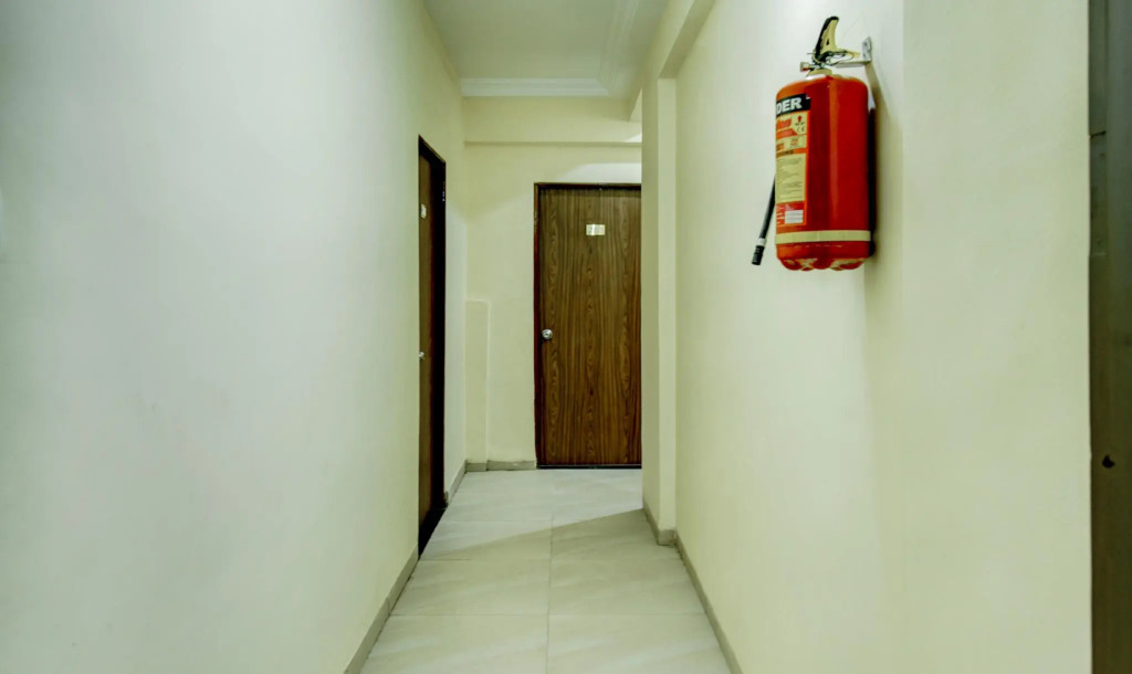Treebo Sayaji Residency