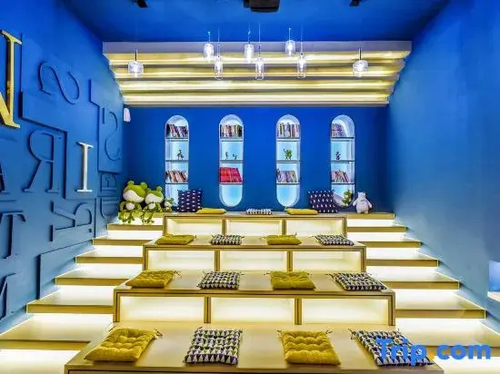 Heye Youth Travel Homestay (Xi'an Huimin Street Bell Tower Subway Station)
