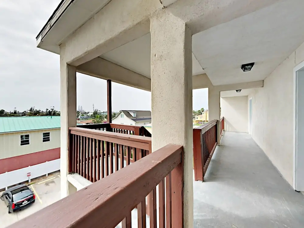143 Sea Breeze - One Bedroom Condo