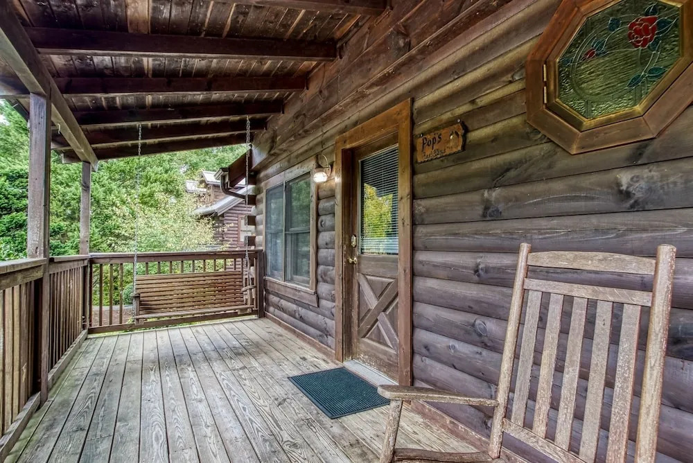 ER2 - Heavenly View Great location! - Close to town! cabin
