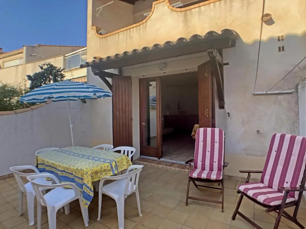 Appartement Saintes-Maries-de-la-Mer, 2 pièces, 4 personnes - FR-1-475-34
