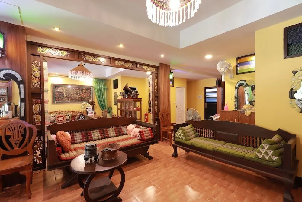 Faikham Hostel