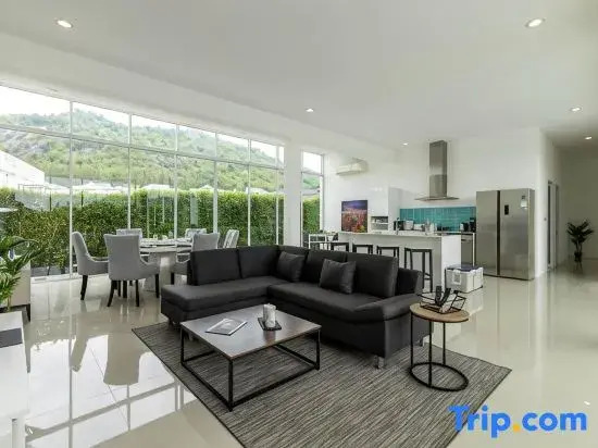 Modern 4 Bedroom Pool Villa (KH-A5)