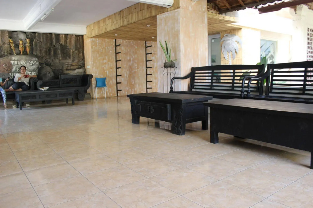 Hotel Near Beach Ayu inn Kuta