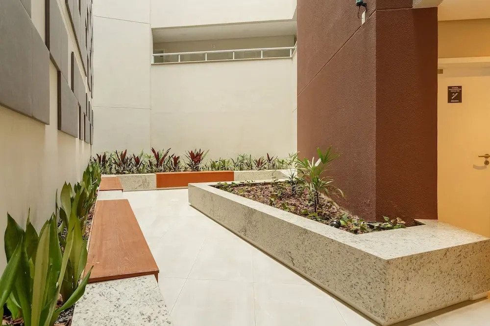 Apartment in the Center With Pool Rri103