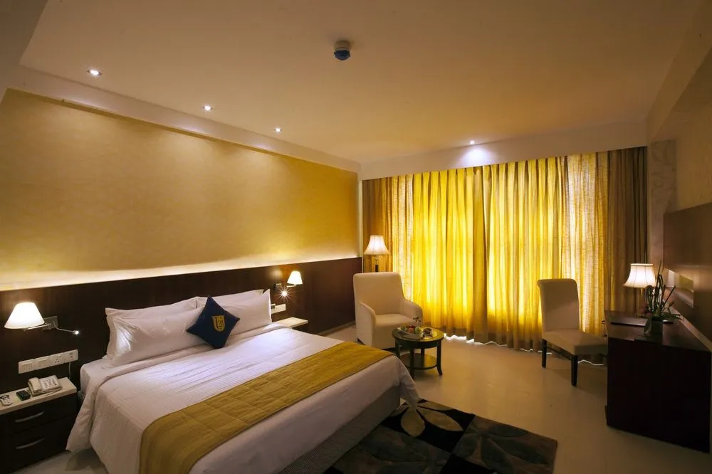 United 21, The Grand