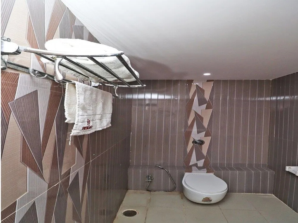 OYO 6993 Hotel Rk Residency