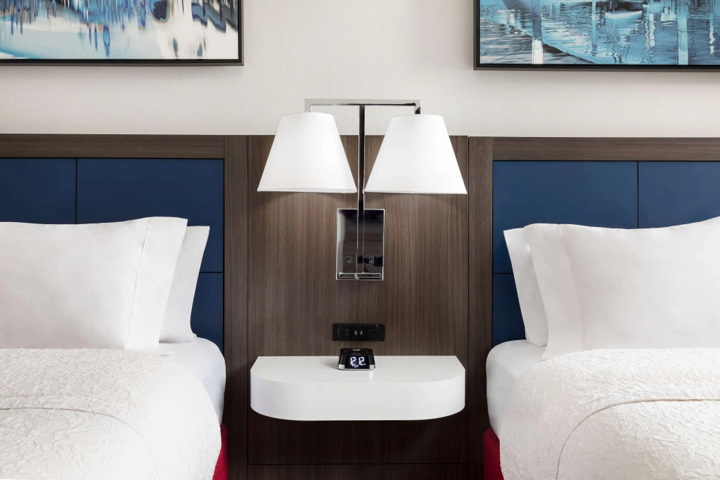 Hampton Inn & Suites Baltimore Inner Harbor