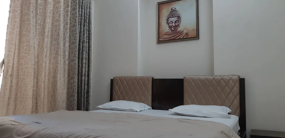 Arista Service Apartments Ghansoli