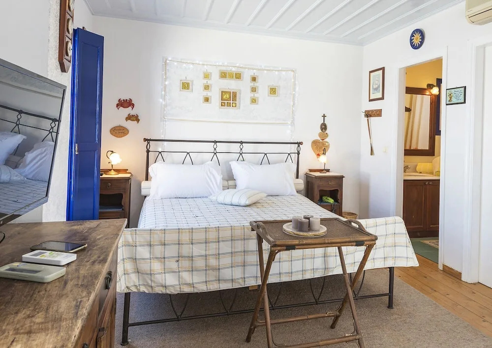 Beachfront Spetses Spectacular Fully Equipped Traditional Villa Families,groups