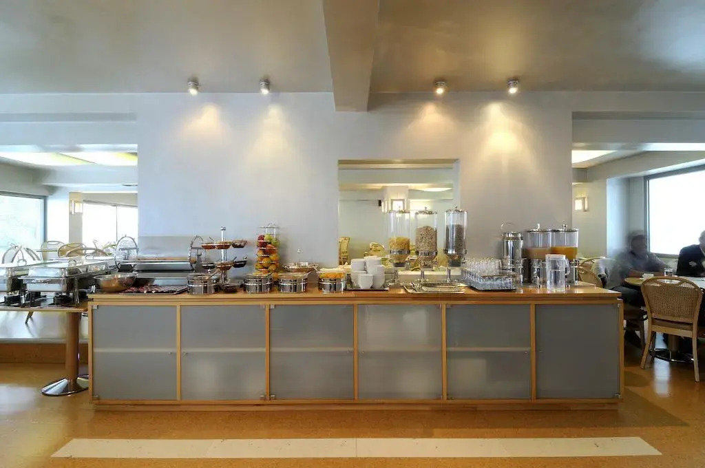 Maniatis Hotel