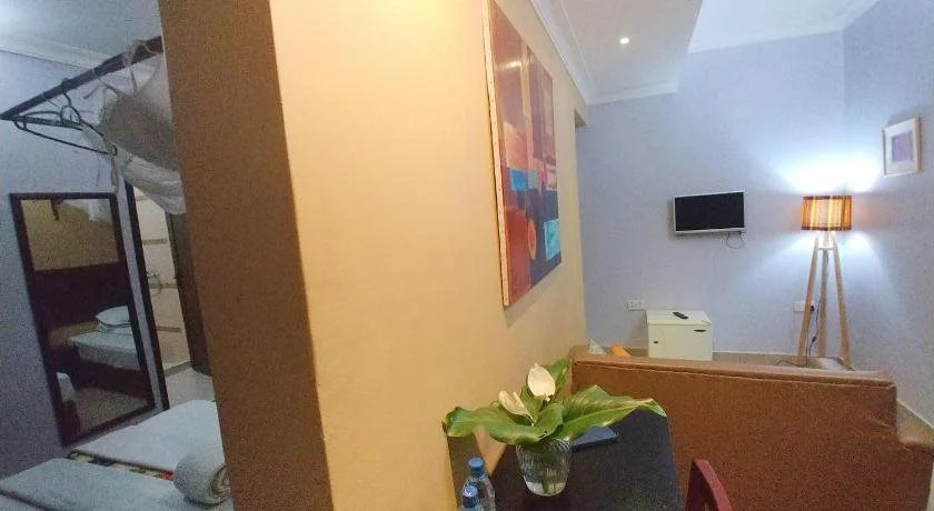 The Walkgard Transit Hotel