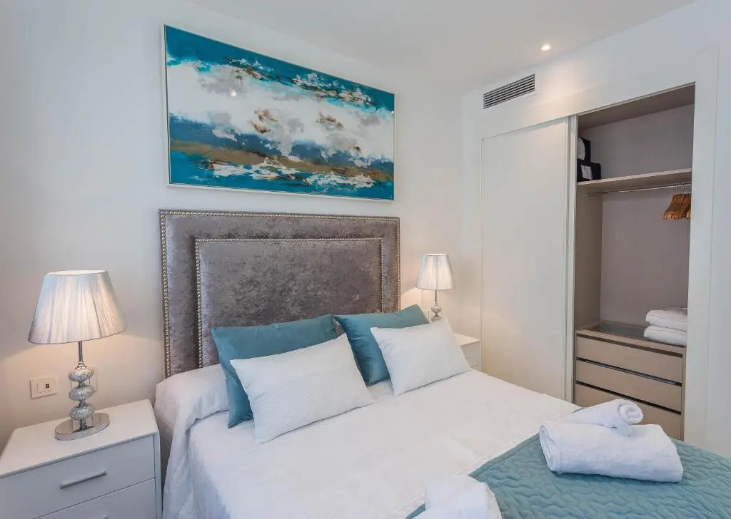 Luxury 2BR Seaviews - Santa Barbara Heights