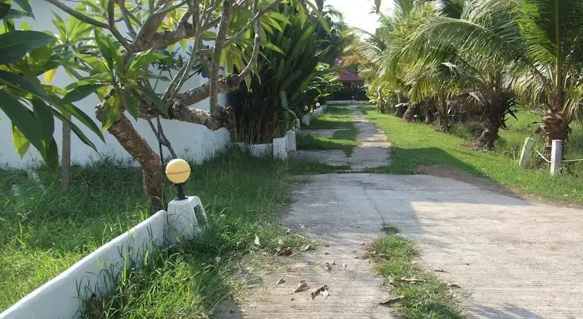 Akkrasom Resort