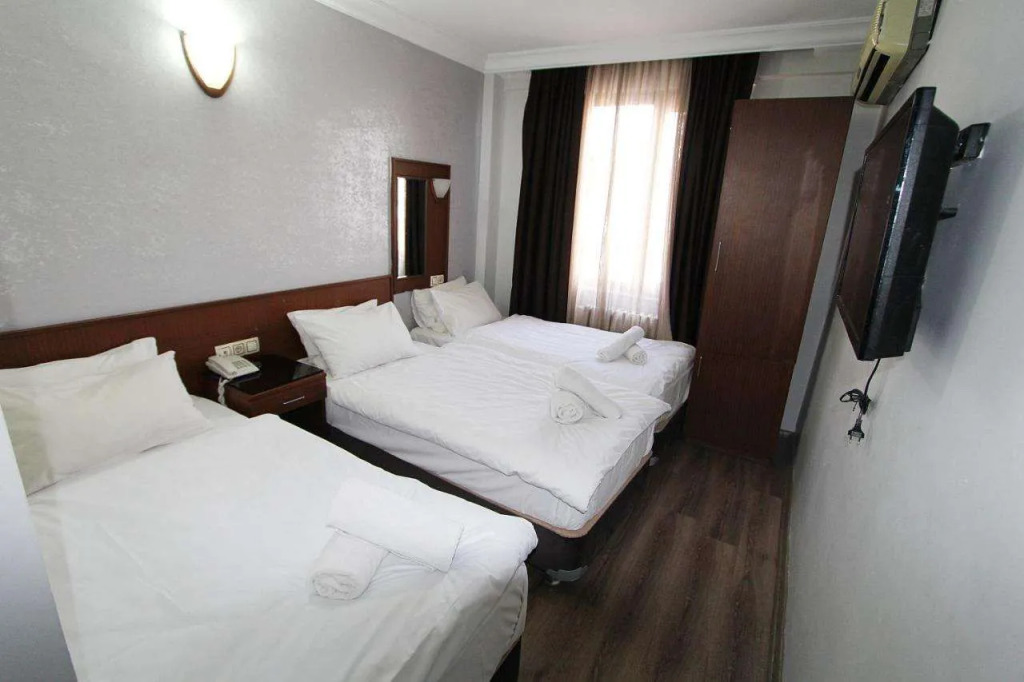 Lyon Hotel İstanbul
