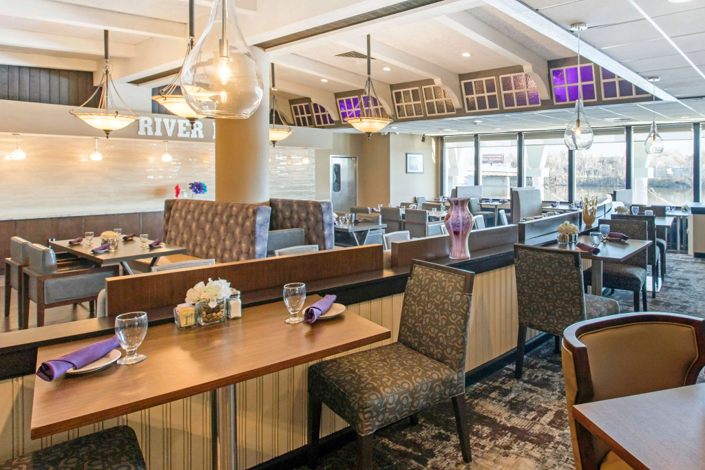 Radisson Hotel Grand Rapids Riverfront
