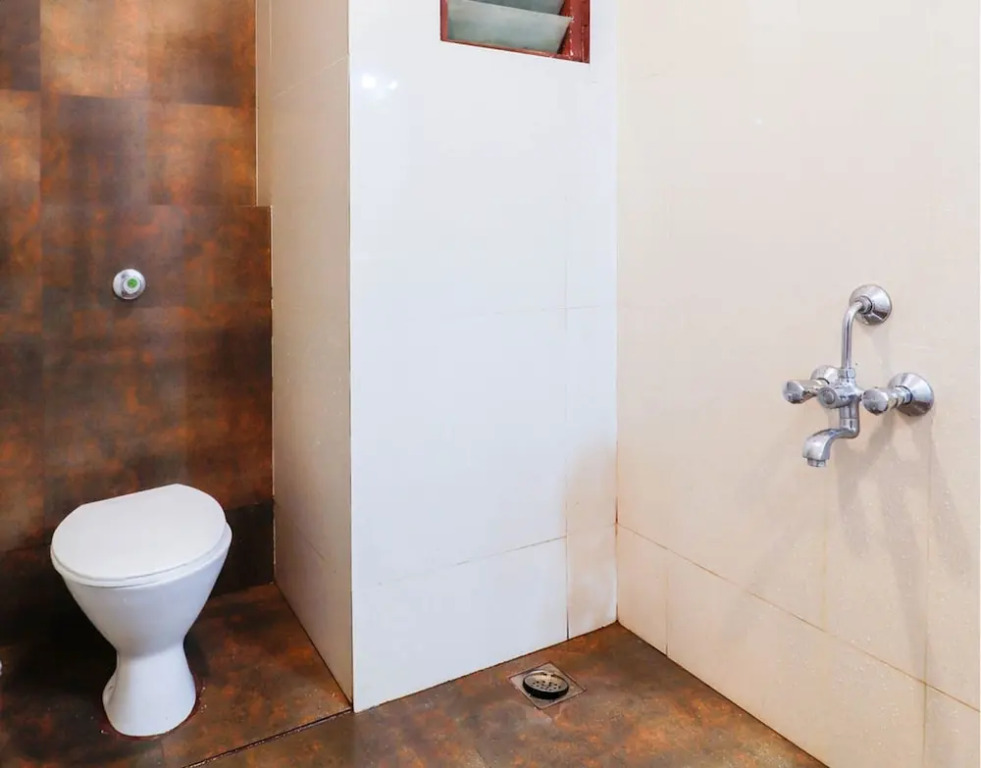 Oyo 28076 Samrudhi Residency