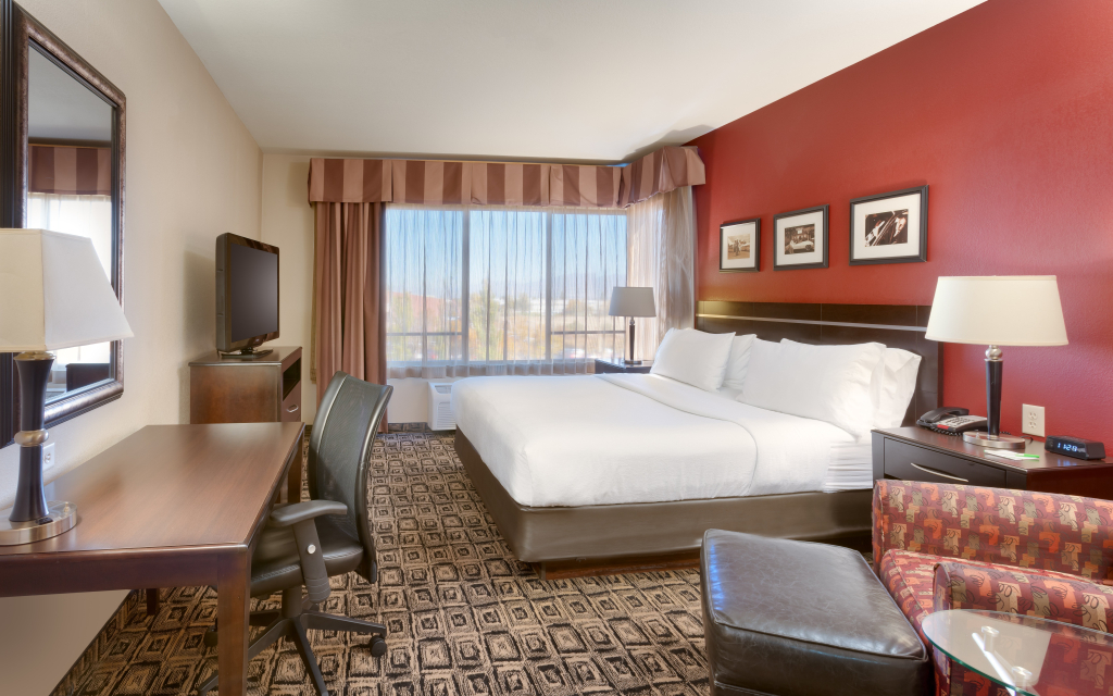 Holiday Inn & Suites Salt Lake City - Airport West by IHG