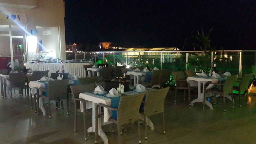 Ladies Beach Hotel