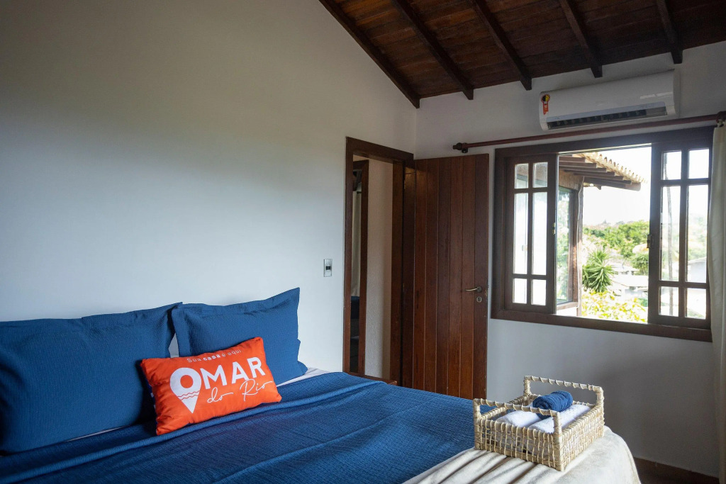Casa Duplex Em Manguinhos Com Piscina | E 266
