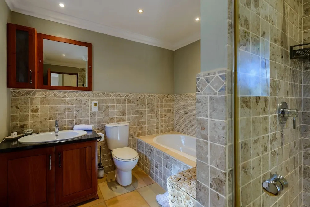 San Lameer Villa Rentals 13925
