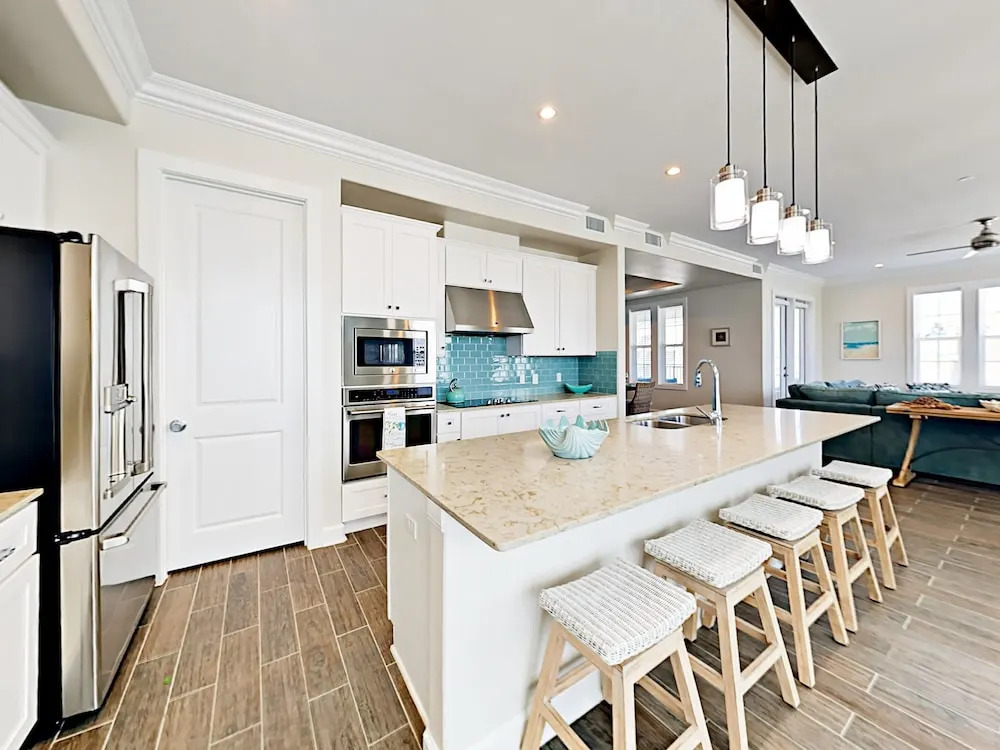 137 Palmilla Cir Condo #306 2 Bedrooms 2 Bathrooms Condo