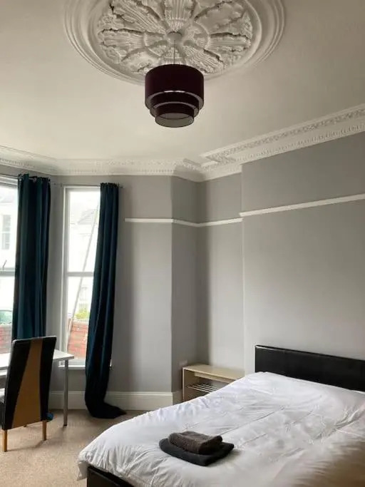 Large 7 Bedroom House