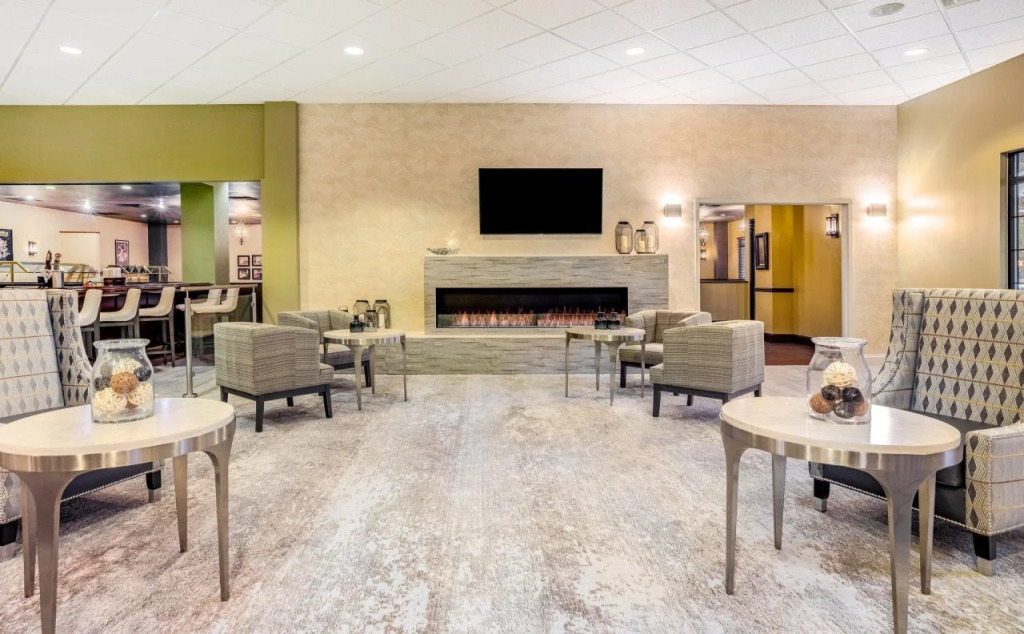 Holiday Inn Lafayette-City Centre by IHG