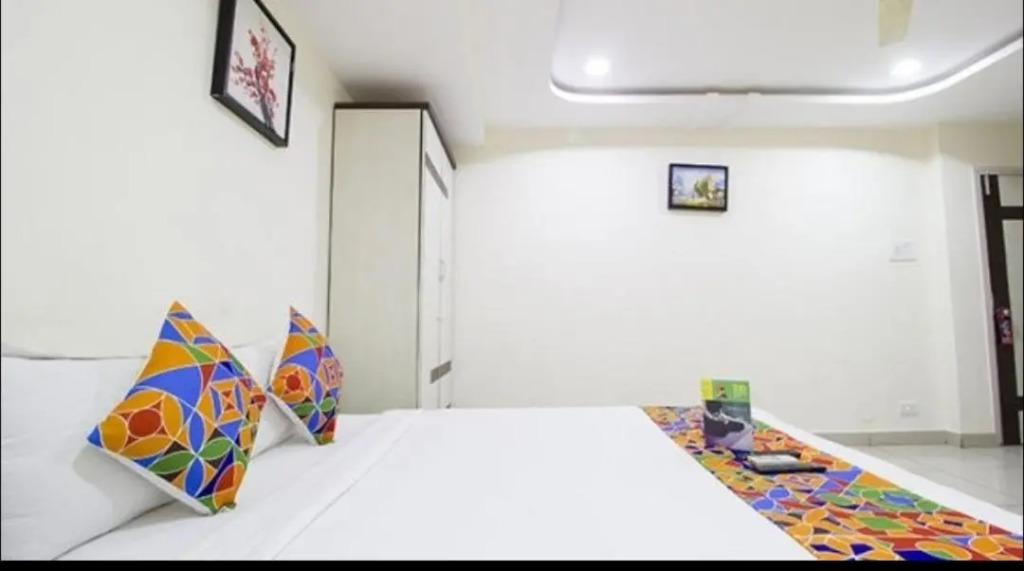 Hotel Siri Inn Hitech City