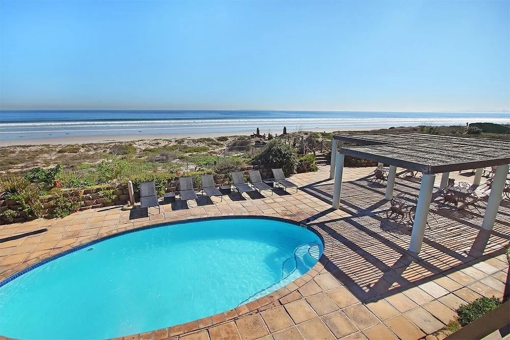 Leisure Bay 214