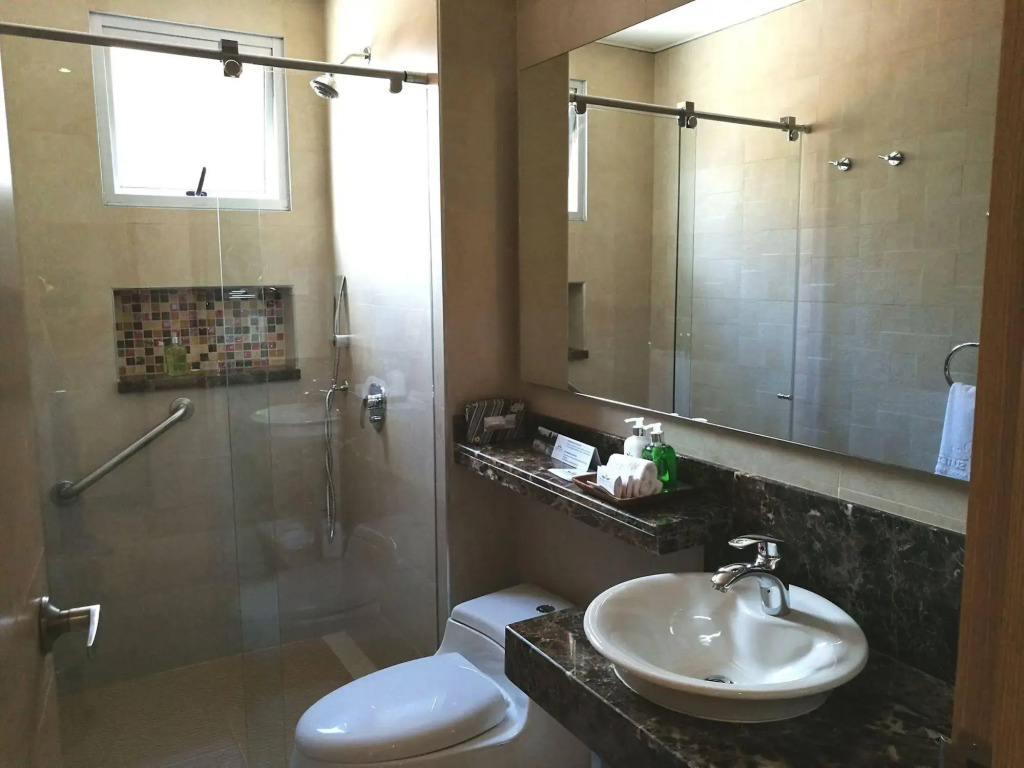 Hotel Plaza Suites