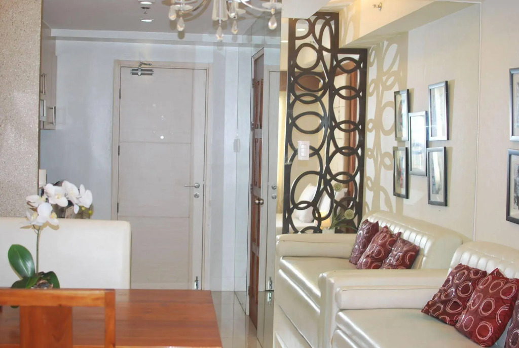 Premiere Haven MOA Staycation