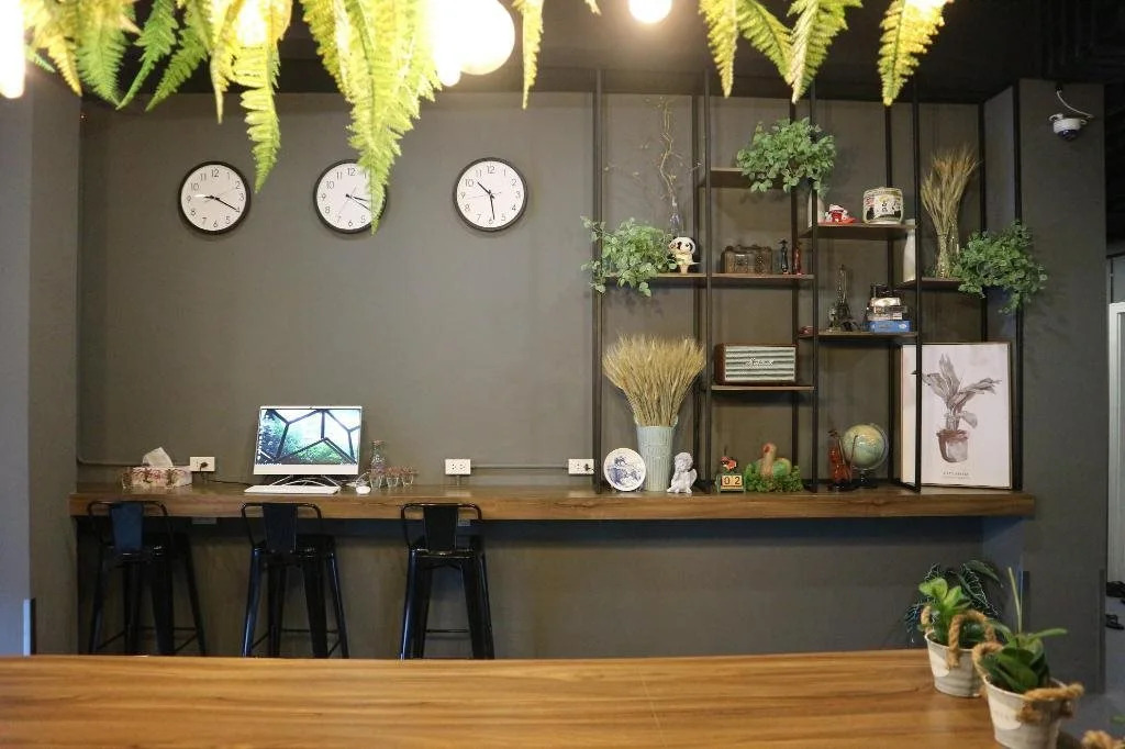 Forrest Bangkok Hotel - Hostel