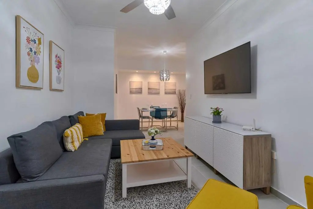 Dom. Rep. Exclusive 2 bed Apt. Evaristo Morales