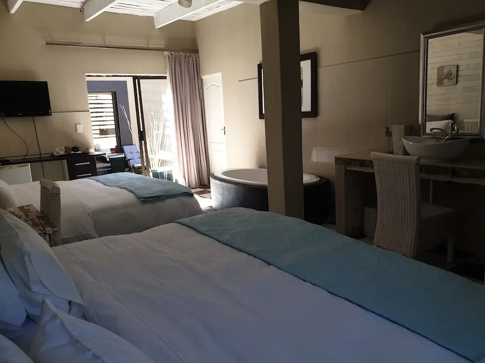 Zwinoni Lodge