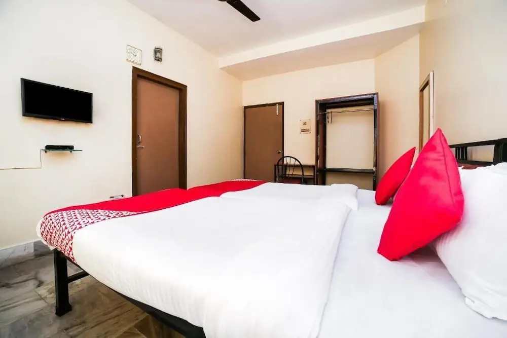 Uttam Guest House by OYO Rooms
