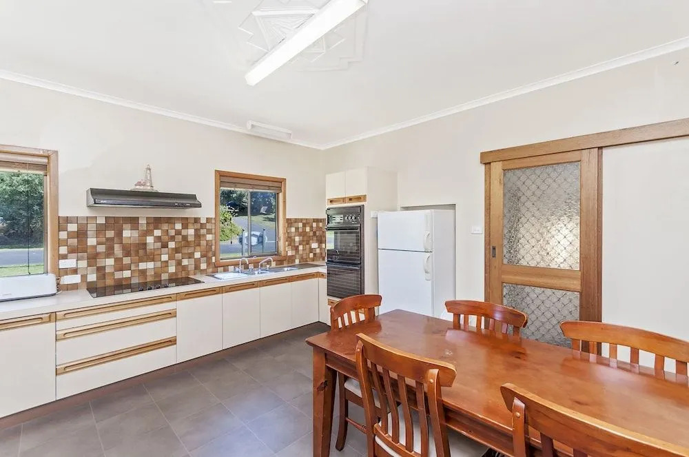 Kepal House - Budget friendly family home