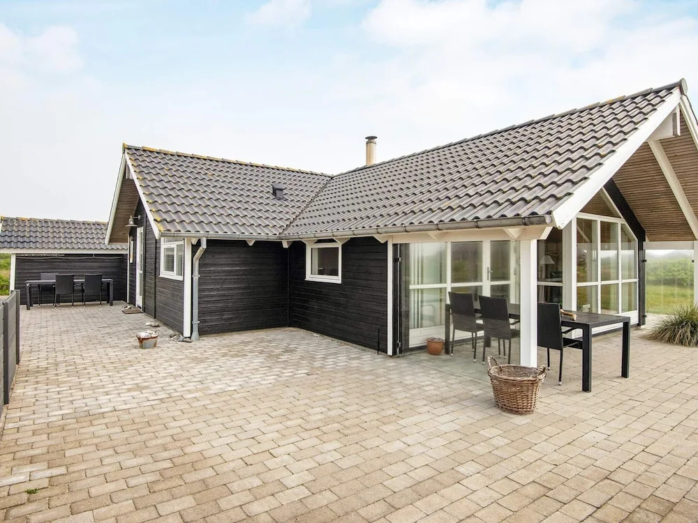 7 person holiday home in Harboøre-By Traum