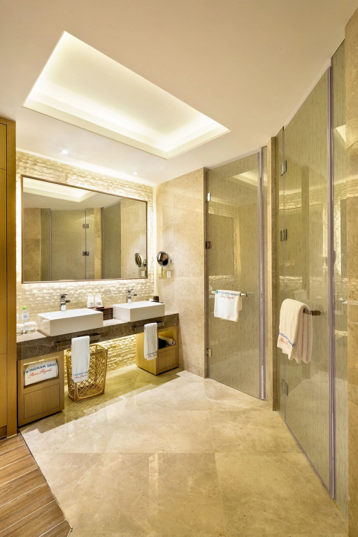 Wyndham Grand Plaza Royale Wenchang