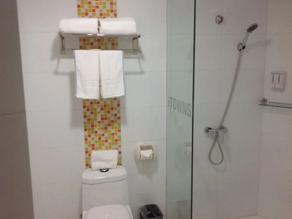 Huainan Xingting Fengshang Hotel Longhu Garden