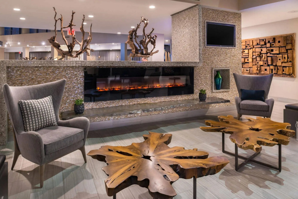 Jakes 58 Casino Hotel