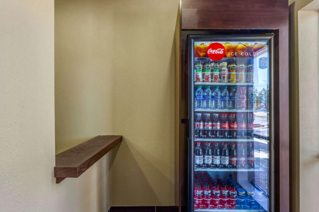 Comfort Suites Plainview