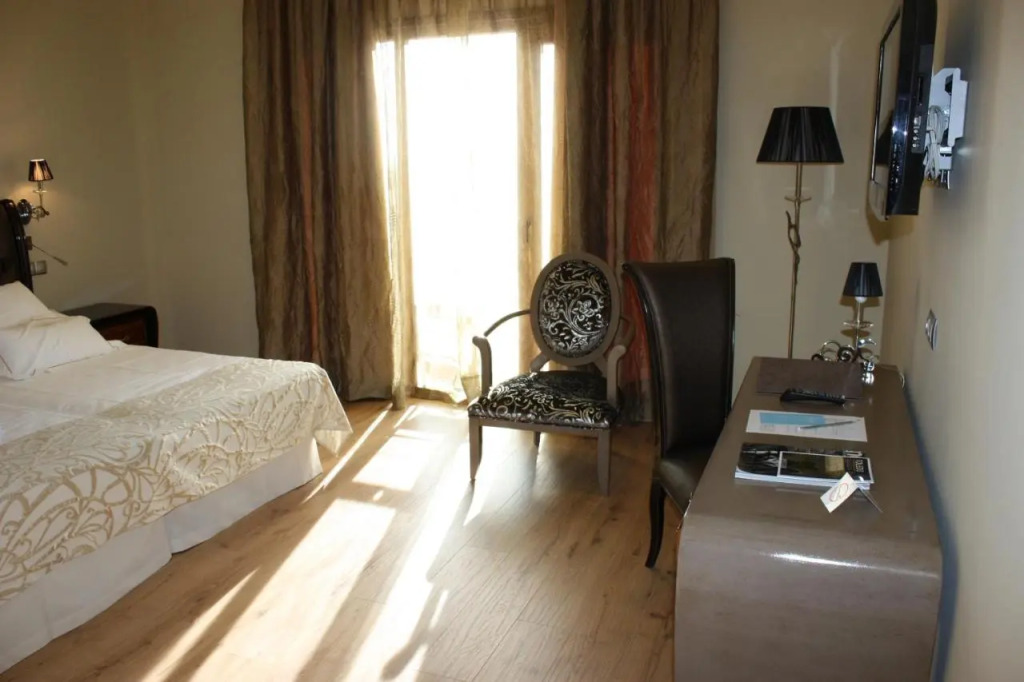 Hotel Spa Villa Nazules