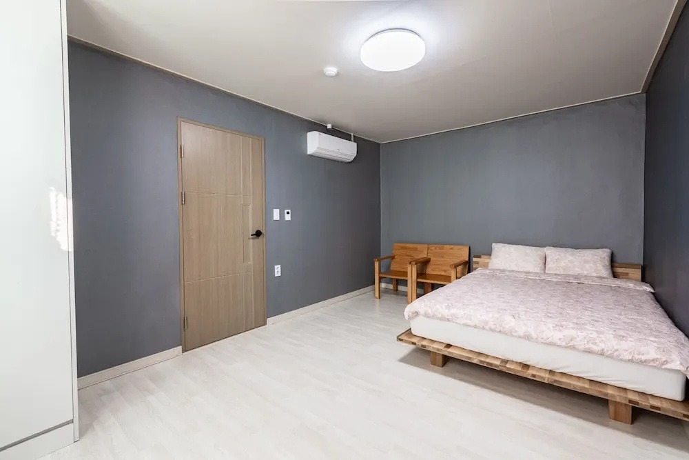 Gongju Ein Haus 2