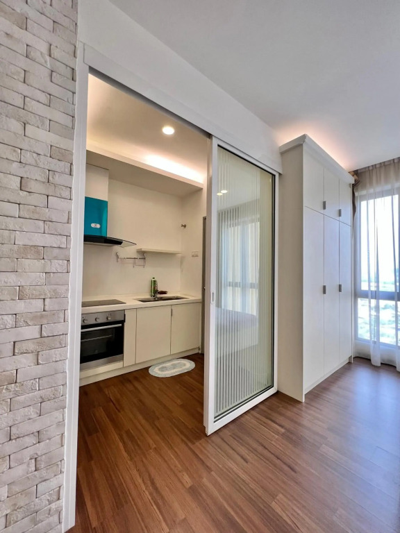 SILKSKY- Chic Studio for 2, Free Parking, Near Balakong, C180, The Mines, Serdang, Kajang