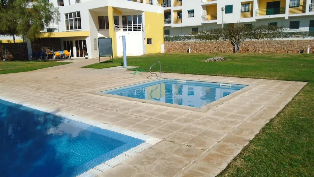 Apartment With 2 Bedrooms in Armação de Pêra, With Wonderful sea View, Shared Pool, Furnished Garden - 250 m From the Beach