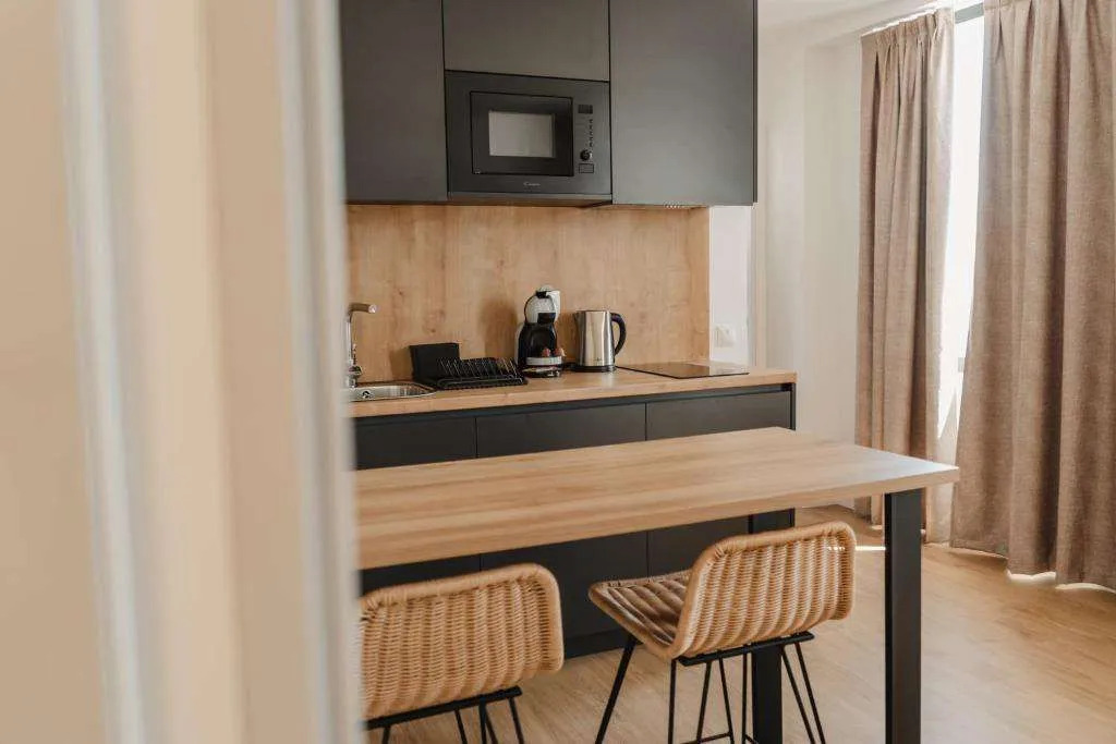 esZentrico Suites & Rooftop bar