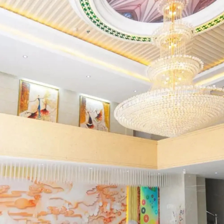 Blossom Hill Sanya · Yuehai Hotel