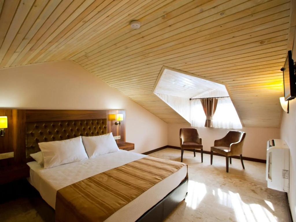 Montana Hotel